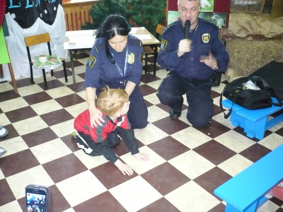Pies, przyjaciel i przewodnik - scenariusz spotkania ze strażnikami miejskimi