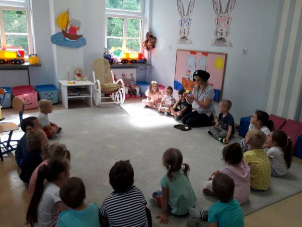 Językowe Przedszkole Integracyjne W Kasztanowym Parku