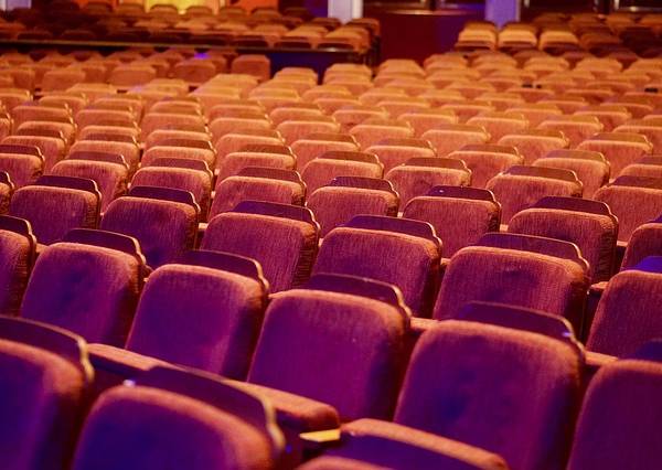 Warszawa, Teatr Guliwer: „Amelka, Bóbr i Król na dachu”