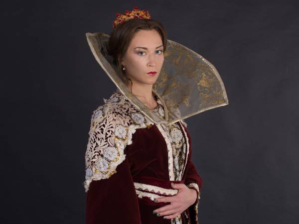 Wirtualna wystawa scenografii teatralnej dla całej rodziny