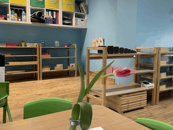 Akademia Edukacji Montessori PRZEDSZKOLE MONTESSORI