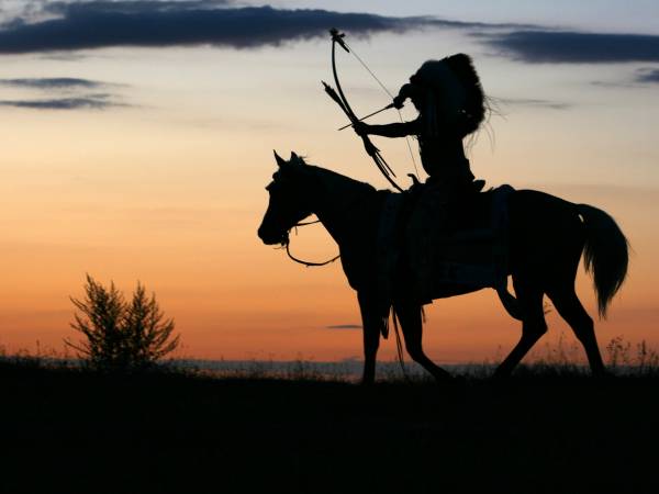 Podróżniczek u Indian - spektakl “Duch Indianina” oraz animacje plastyczne